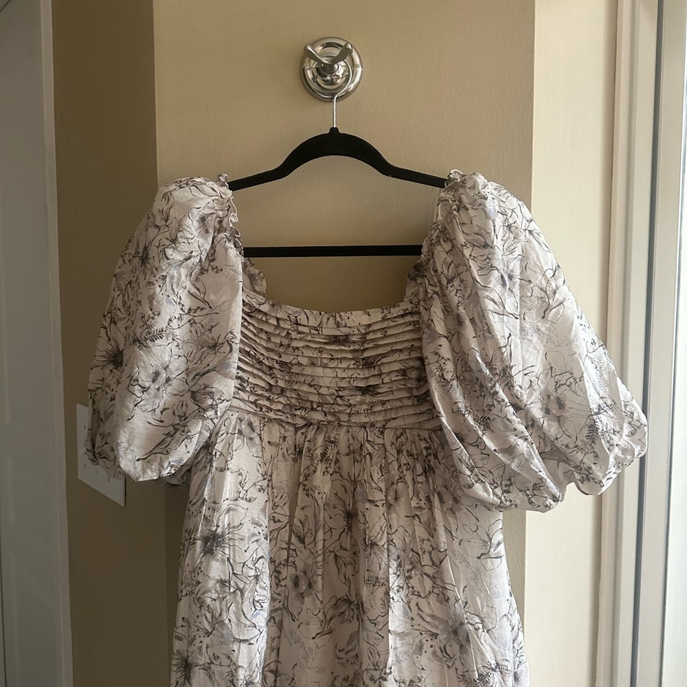 Melody Maxi Dress, Size Small, Tags Removed, Never worn. Beautiful dress!